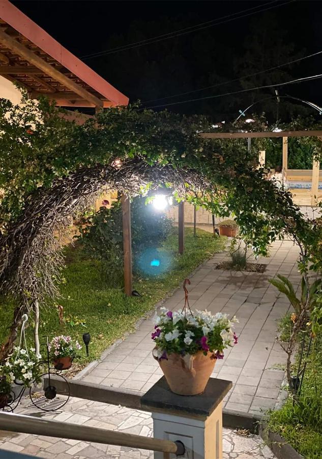 Peri Peri Guest House Mascali Eksteriør billede